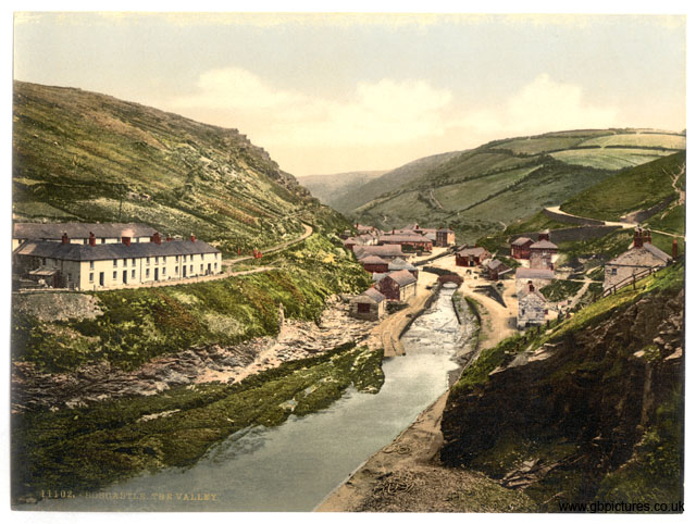 CON_Boscastle_11102_the_valley_Cornwall