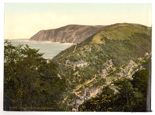DEV_Lynton_and_Lynmouth_10161_View_of_Lynmouth_from_Lynton