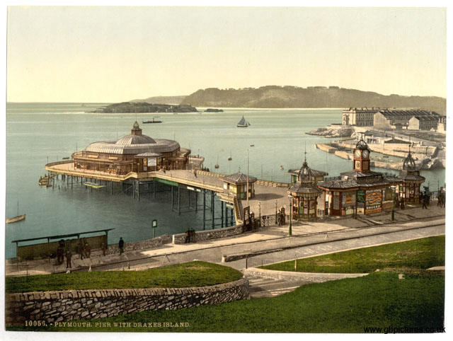 DEV_Plymouth_10056_The_Pier_with_Drakes_Island