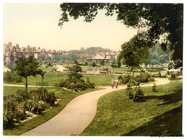 DOR_Dorchester_11255_Borough_Gardens_from_south