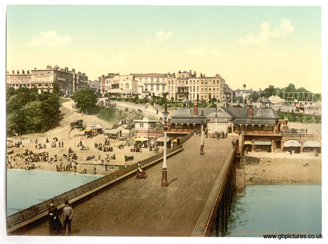 ESS_Southend-on-Sea_10216_View_from_the_pier_II