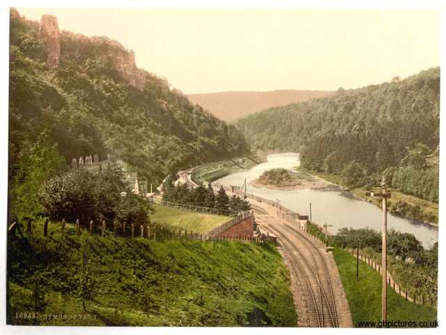 HEF_Symonds_Yat_10946_General_view_I