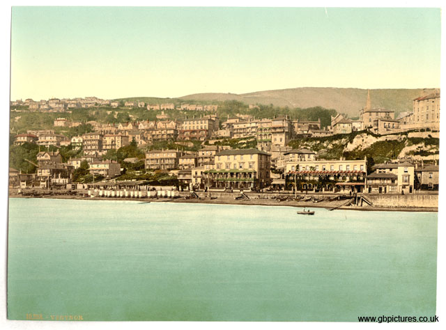 IOW_Ventnor_10288_from_sea