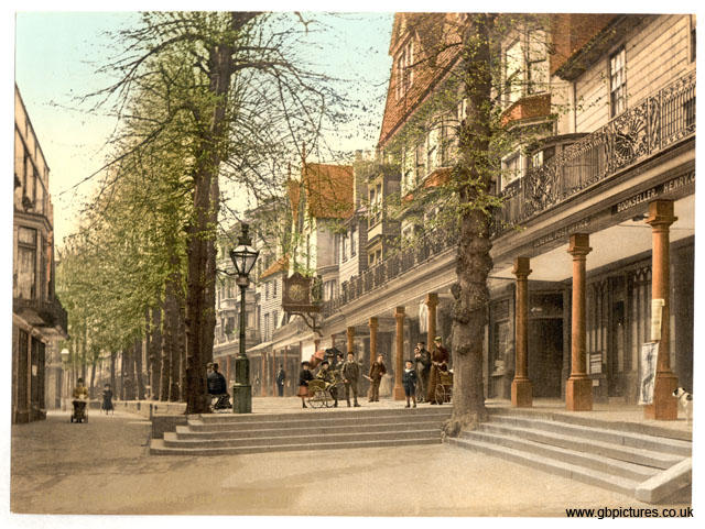 KEN_Tunbridge_Wells_11206_The_Pantiles_III