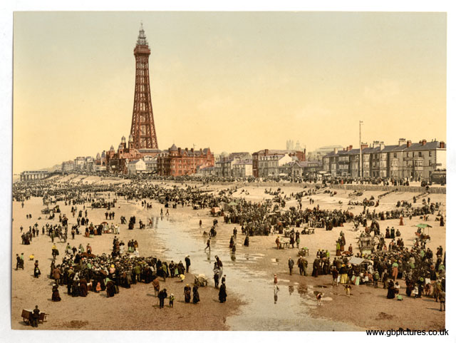 LAN_Blackpool_10206_The_Promenade_and_Tower_from_South_Pier