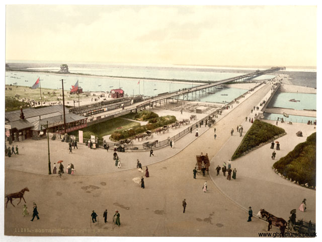 LAN_Southport_11285_Pier_and_bridge
