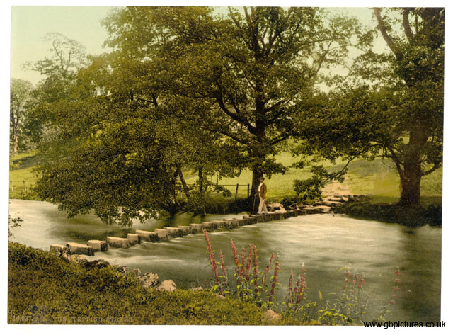 LKD_Ambleside_10137_stepping_stones_ Lake_District