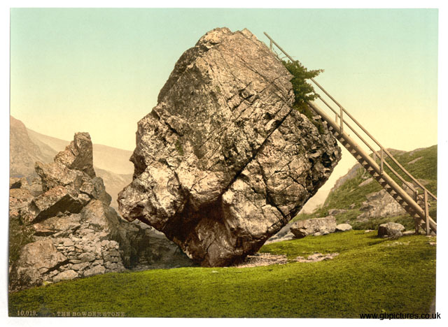 LKD_Bowder_Stone_10019_Lake_District