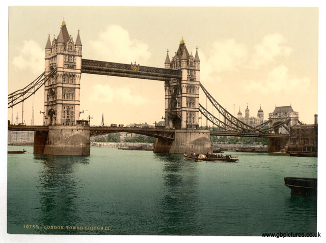 LND_London_10786_Tower_Bridge_III_(open)