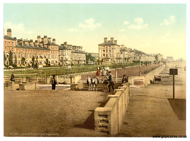 SFK_Lowestoft_10248_The_terrace