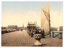 SFK_Lowestoft_10839_The_pier_pavillion