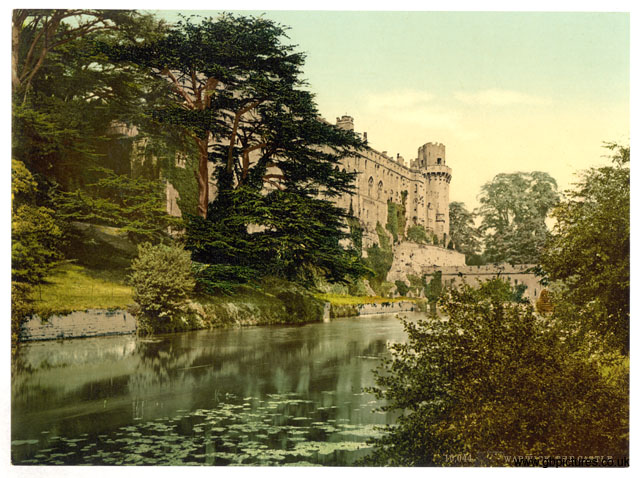 WAR_Warwick_10044_The_castle_from_the_river