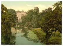 WAR_Warwick_10045_The_castle_from_the_bridge