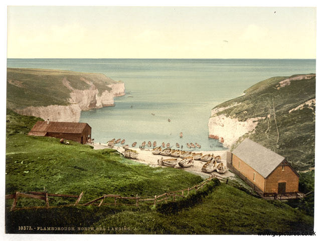 YKS_Flamborough_10373_North_Sea_landing_Yorkshire