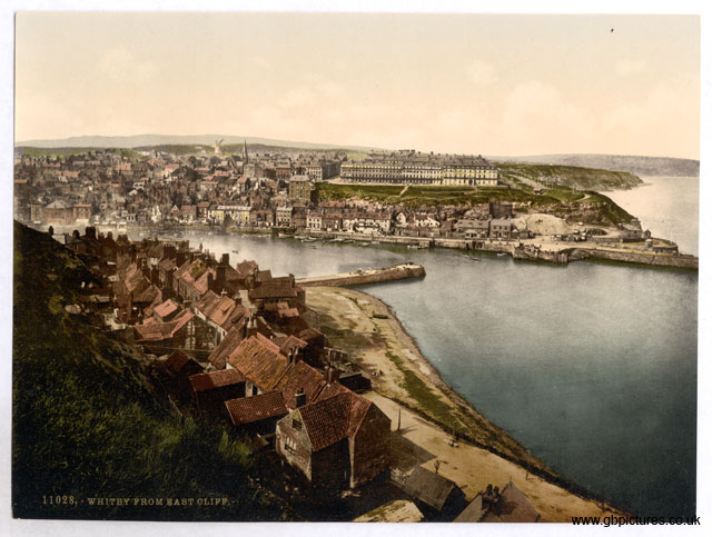 YKS_Whitby_11028_from_East_Cliff_Yorkshire