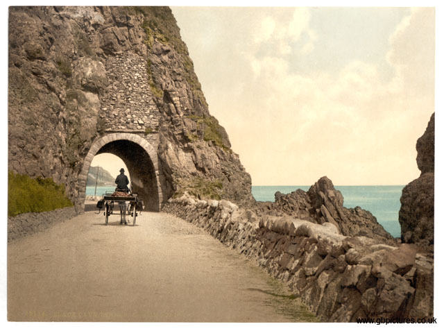 ANT_Antrim_12114_Black_Cave_Tunnel