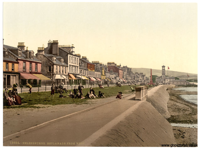 DNB_Helensburgh_13084_Esplanade_from_west