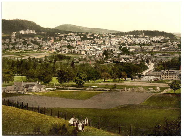 PER_Crieff_13032_From_south