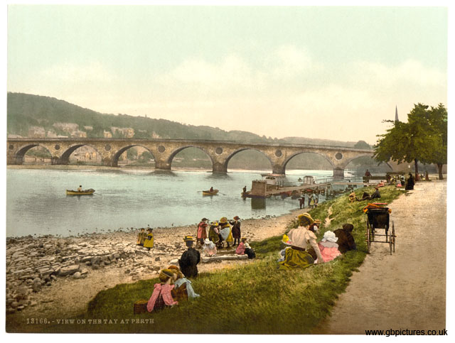 PER_Perth_13166_View_on_the_Tay
