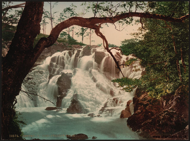 CAE_Betws-y-Coed_10574_Swallow_Falls_II