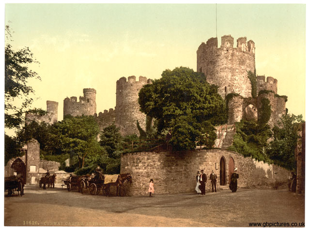 CAE_Conwy_10620_Castle_entrance