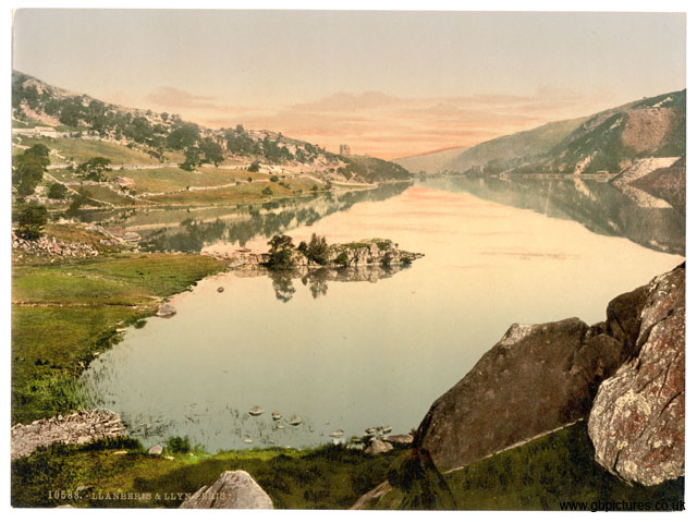 CAE_Llanberis_10588_and_Lyn_Peris
