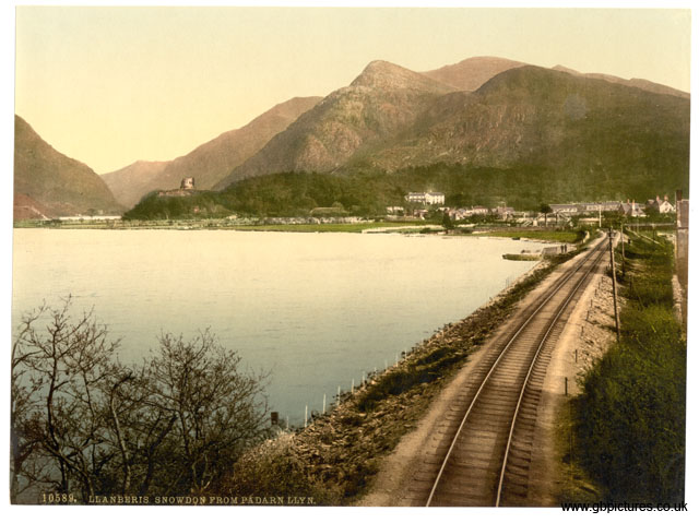 CAE_Llanberis_10589_Snowdon_from_Pardarn_Llyn