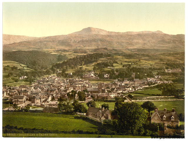 MER_Dolgellau_10543_Dolgelley_and_Cader_Idris