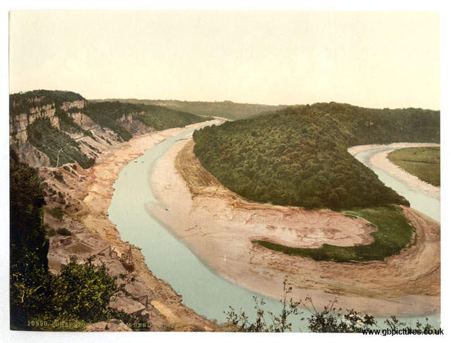 MON_Chepstow_10990_Tidenham_bend_and_cliffs