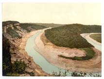 MON_Chepstow_10990_Tidenham_bend_and_cliffs