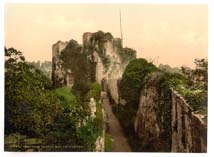 MON_Chepstow_10997_Castle_Martens_Tower